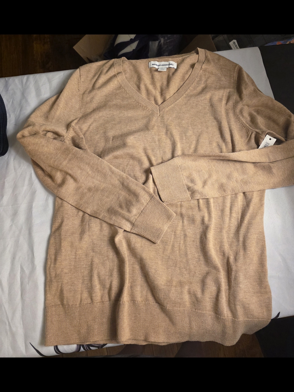Amazon Essentials Men's V-Neck Sweater in Camel Tan